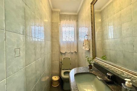 Apartamento à venda com 180m², 3 quartos e 2 vagasLavabo