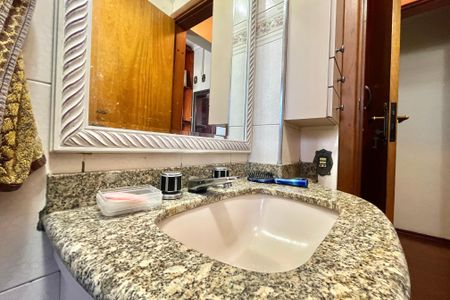 Apartamento à venda com 180m², 3 quartos e 2 vagasBanheiro da Suíte 2