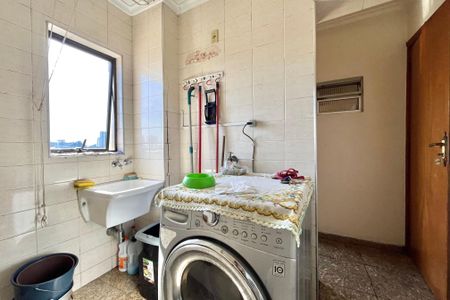 Apartamento à venda com 180m², 3 quartos e 2 vagasÁrea de Serviço