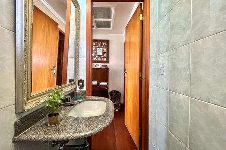Apartamento à venda com 180m², 3 quartos e 2 vagasLavabo