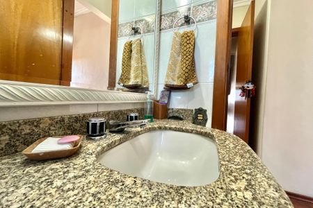 Apartamento à venda com 180m², 3 quartos e 2 vagasBanheiro da Suíte 1