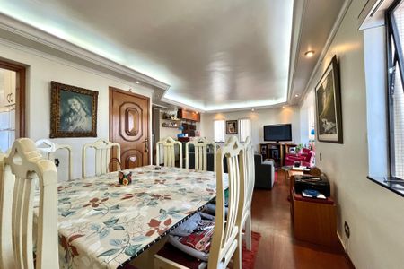 Apartamento à venda com 180m², 3 quartos e 2 vagasSala