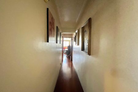 Apartamento à venda com 180m², 3 quartos e 2 vagasCorredor