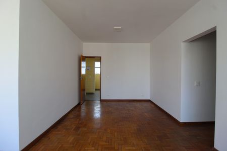 Apartamento à venda com 120m², 3 quartos e 1 vagaSala