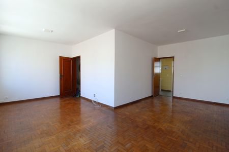 Apartamento para alugar com 120m², 3 quartos e 1 vagaSala