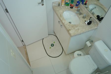 Apartamento para alugar com 242m², 4 quartos e 4 vagasBanheiro da Suíte 2