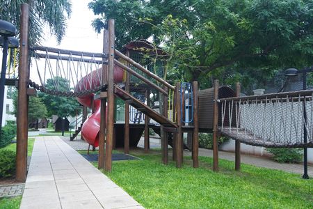 Apartamento para alugar com 242m², 4 quartos e 4 vagasÁrea comum - Playground
