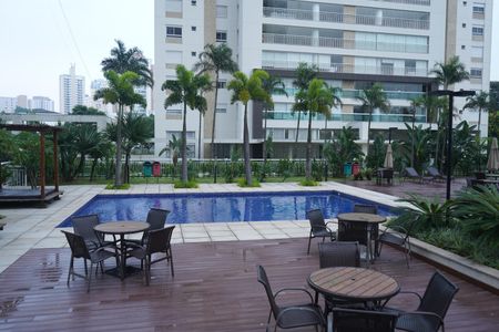 Apartamento para alugar com 242m², 4 quartos e 4 vagasÁrea comum - Piscina