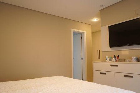 Apartamento para alugar com 242m², 4 quartos e 4 vagasSuíte master