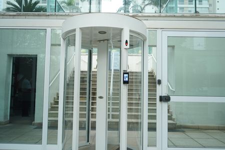 Apartamento para alugar com 242m², 4 quartos e 4 vagasFachada