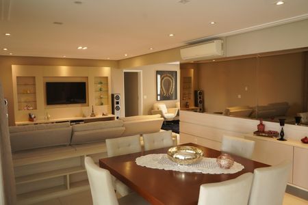 Sala de apartamento para alugar com 4 quartos, 242m² em Chácara Santo Antônio (zona Leste), São Paulo