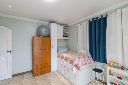 Casa à venda com 250m², 3 quartos e 2 vagas Casa à venda com 250m², 3 quartos e 2 vagasQuarto 2