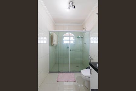 Casa à venda com 250m², 3 quartos e 2 vagasBanheiro 1