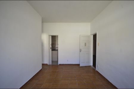 Casa para alugar com 80m², 2 quartos e 1 vagaSala