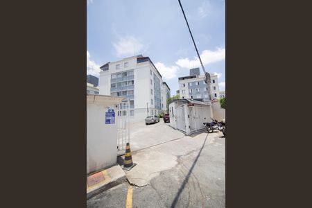 Apartamento para alugar com 41m², 2 quartos e 1 vaga Apartamento para alugar com 41m², 2 quartos e 1 vagaFachada