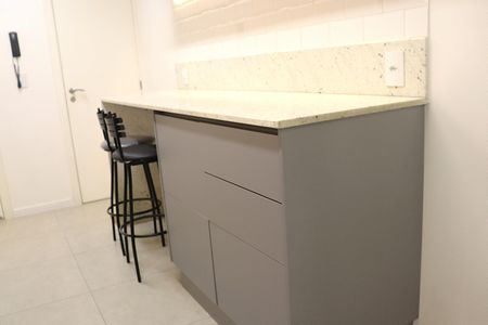 Apartamento para alugar com 93m², 2 quartos e 1 vagaCozinha