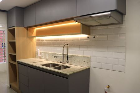 Apartamento para alugar com 93m², 2 quartos e 1 vagaCozinha