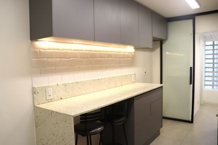 Apartamento para alugar com 93m², 2 quartos e 1 vagaCozinha