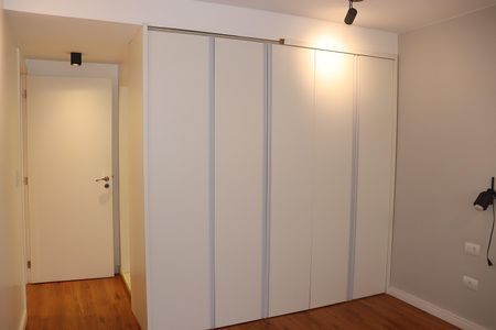 Apartamento para alugar com 93m², 2 quartos e 1 vagaDormitório - Suíte