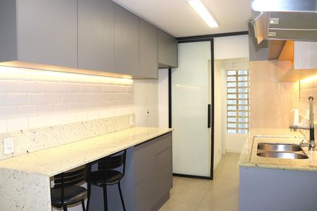 Apartamento para alugar com 93m², 2 quartos e 1 vagaCozinha