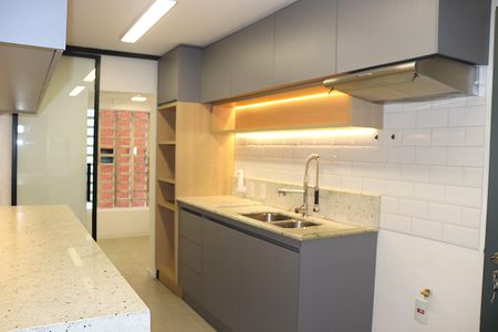 Apartamento para alugar com 93m², 2 quartos e 1 vagaCozinha