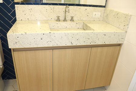 Apartamento para alugar com 93m², 2 quartos e 1 vagaSuíte