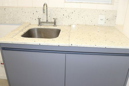 Apartamento para alugar com 93m², 2 quartos e 1 vagaCozinha