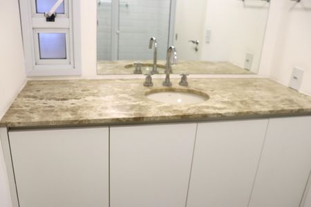 Apartamento para alugar com 93m², 2 quartos e 1 vagaBanheiro social