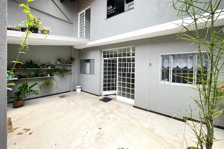 Casa à venda com 298m², 4 quartos e 3 vagasQuintal