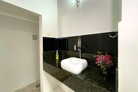 Casa à venda com 298m², 4 quartos e 3 vagasLavabo