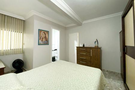 Casa à venda com 298m², 4 quartos e 3 vagasSuite 1