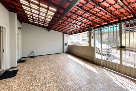 Casa à venda com 298m², 4 quartos e 3 vagasGaragem