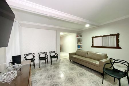 Casa à venda com 298m², 4 quartos e 3 vagasSala de Estar