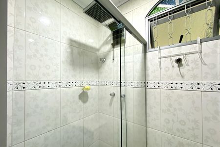 Casa à venda com 298m², 4 quartos e 3 vagasBanheiro da Suíte 1