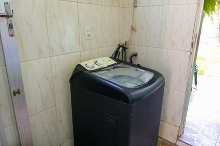 Casa à venda com 100m², 2 quartos e sem vagaÁrea de Serviço