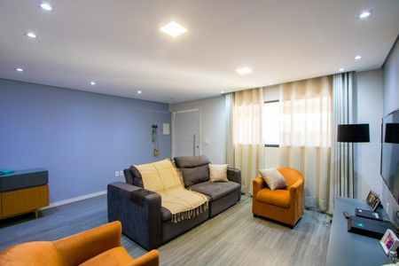 Casa à venda com 164m², 3 quartos e 3 vagasSala