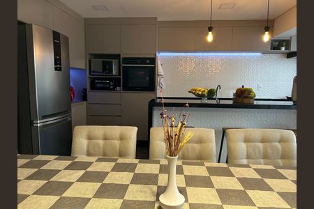 Casa à venda com 164m², 3 quartos e 3 vagas Casa à venda com 164m², 3 quartos e 3 vagasCozinha