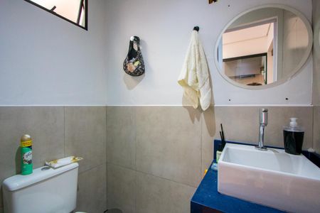 Casa à venda com 164m², 3 quartos e 3 vagasBanheiro externo