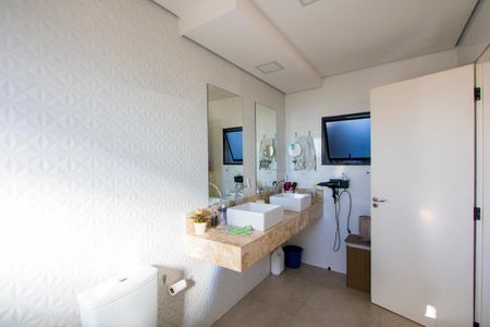 Casa à venda com 164m², 3 quartos e 3 vagasBanheiro do quarto 1