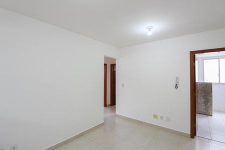Sala de apartamento para alugar com 3 quartos, 150m² em Planalto, Belo Horizonte