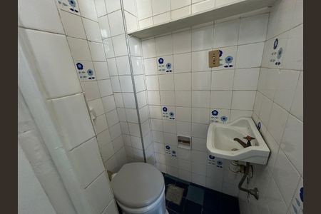 Apartamento para alugar com 90m², 2 quartos e sem vagaBanheiro de serviço