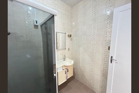 Apartamento para alugar com 90m², 2 quartos e sem vagaBanheiro