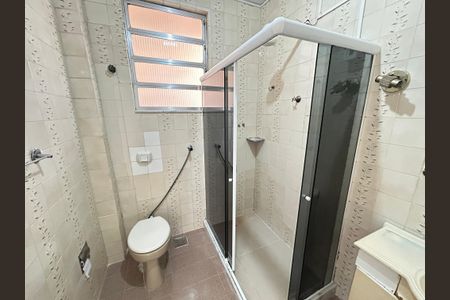 Apartamento para alugar com 90m², 2 quartos e sem vagaBanheiro