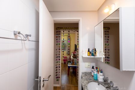 Apartamento à venda com 70m², 3 quartos e 1 vaga Apartamento à venda com 70m², 3 quartos e 1 vagaBanheiro Social
