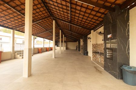 Apartamento para alugar com 45m², 2 quartos e sem vagaÁrea comum - Churrasqueira