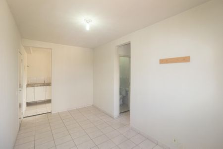 Sala de apartamento para alugar com 2 quartos, 45m² em Paciência, Rio de Janeiro