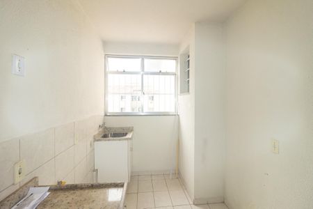 Apartamento para alugar com 45m², 2 quartos e sem vagaCozinha e Área de Serviço