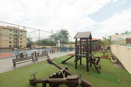 Apartamento para alugar com 45m², 2 quartos e sem vagaÁrea comum - Playground