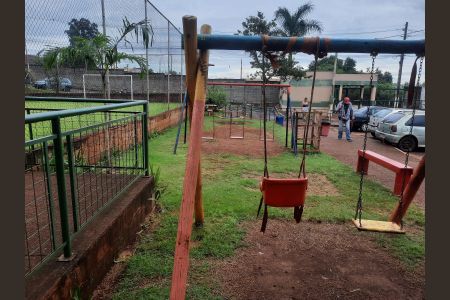 Apartamento para alugar com 50m², 2 quartos e 1 vaga Apartamento para alugar com 50m², 2 quartos e 1 vagaÁrea comum - Playground