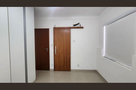 Apartamento para alugar com 120m², 3 quartos e 1 vagaQuarto 2